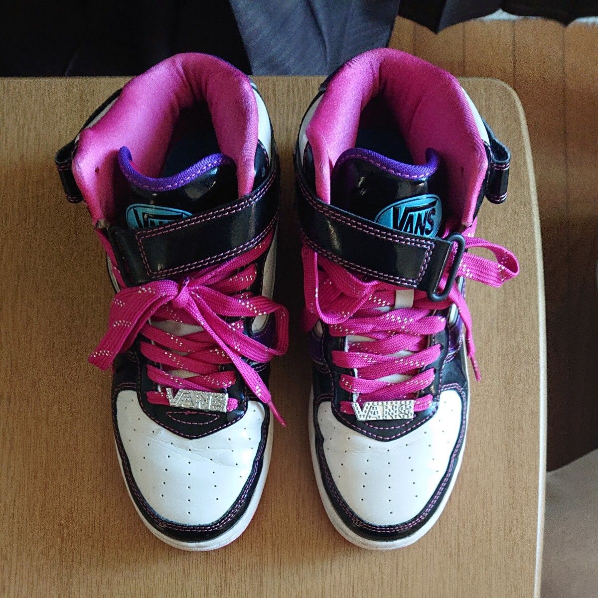 VANS ハイカットスニーカー|Yahoo!フリマ(旧PayPayフリマ) VANS ハイカットスニーカー|Yahoo!フリマ(旧PayPayフリマ)
