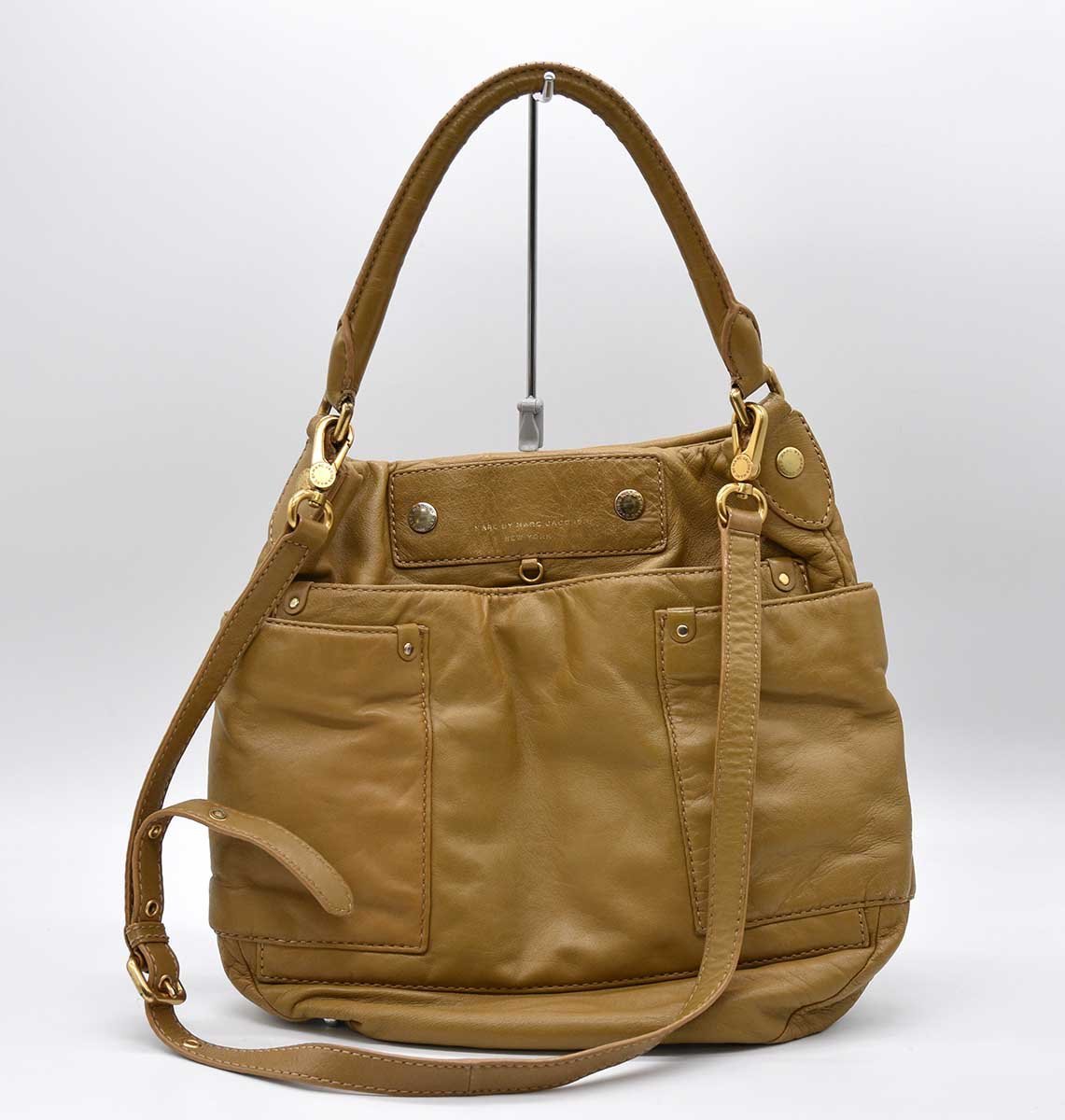 ●美品　MARC BY MARC JACOBS マークジェイコブス レザー ショルダーバッグ サコッシュ ハンド 2WAY 斜め掛け レディース_画像1