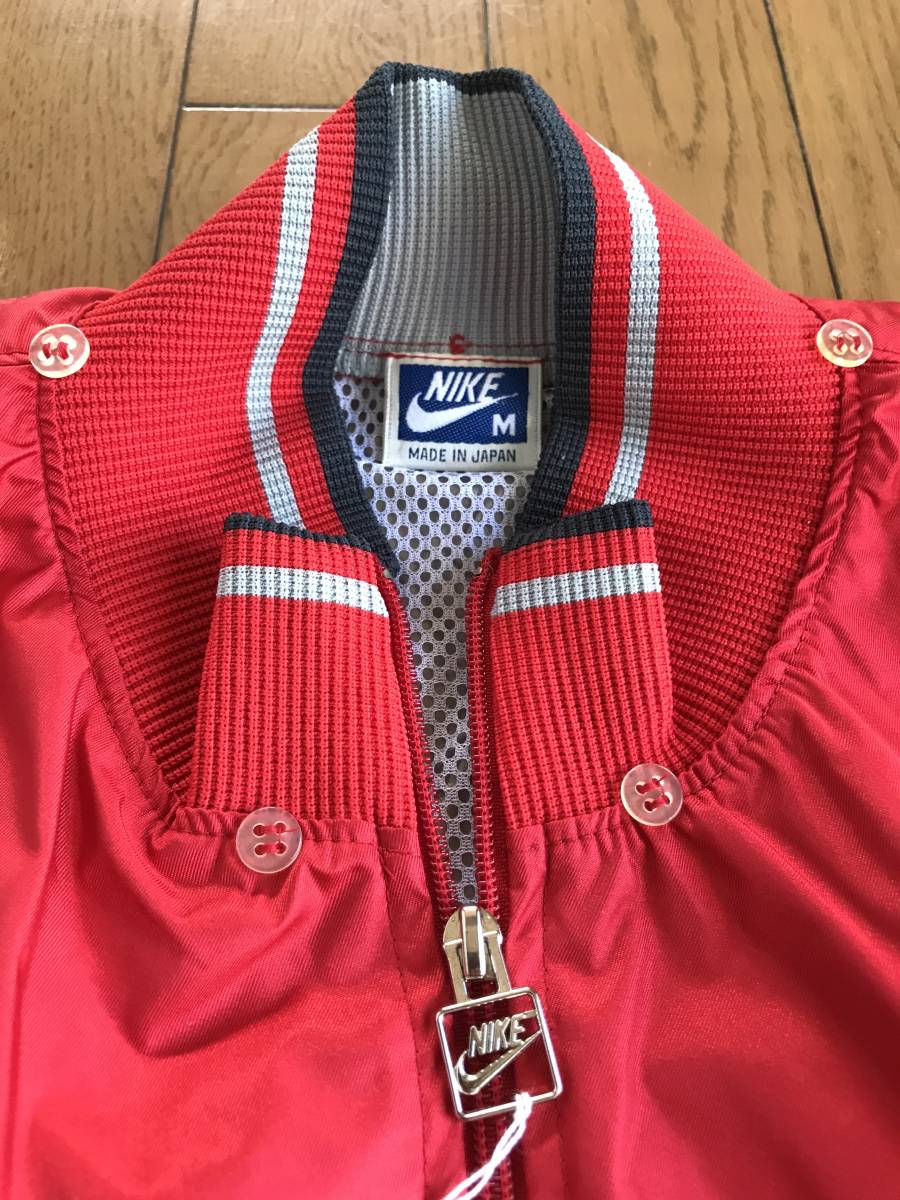  that time thing unused dead stock tag attaching NIKE Nike windbreaker on product number :RS-620 red size :M TM8633
