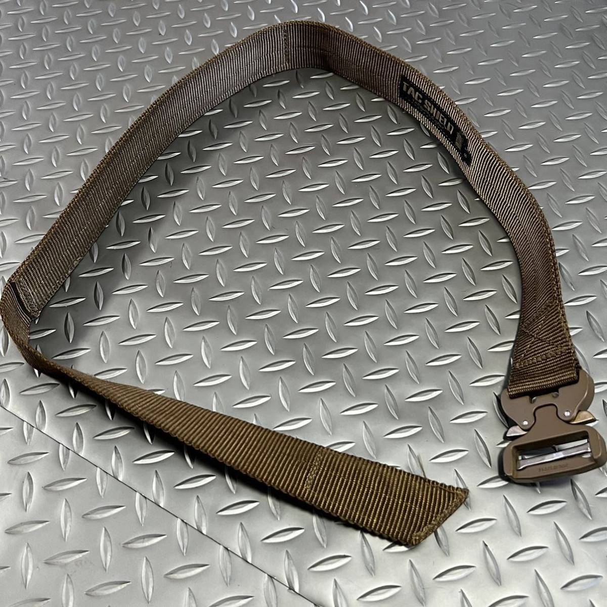 米軍放出品 TAC SHIELD BELT Made in USA リガーベルト SMALL グリーン　おしゃれ　 (INV W72)_画像1