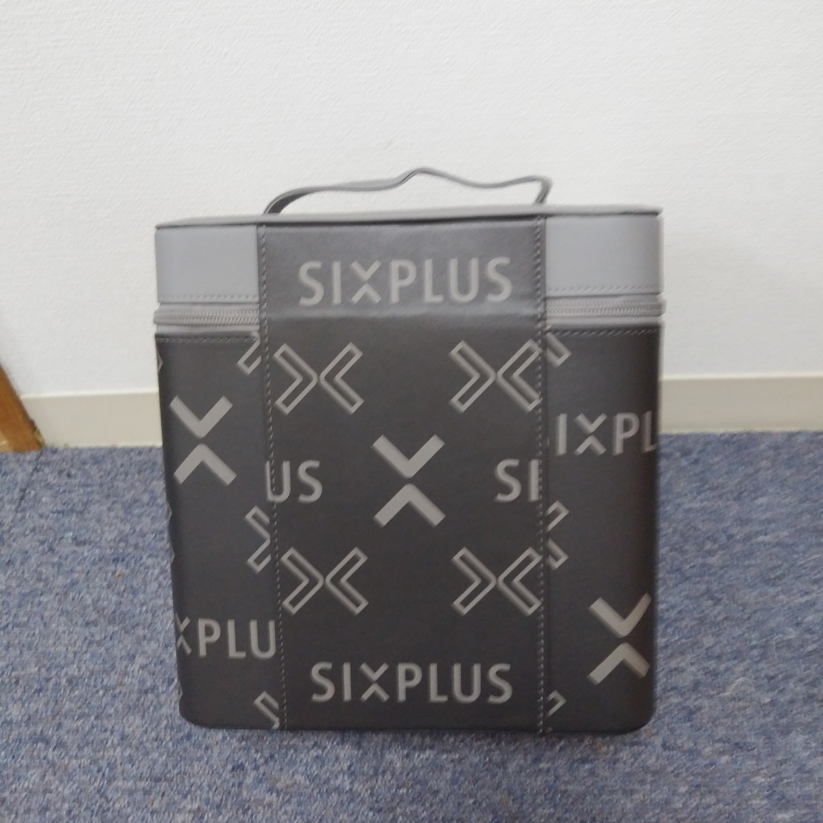 SIXPLUS 　レディース　メイクボックス_画像2