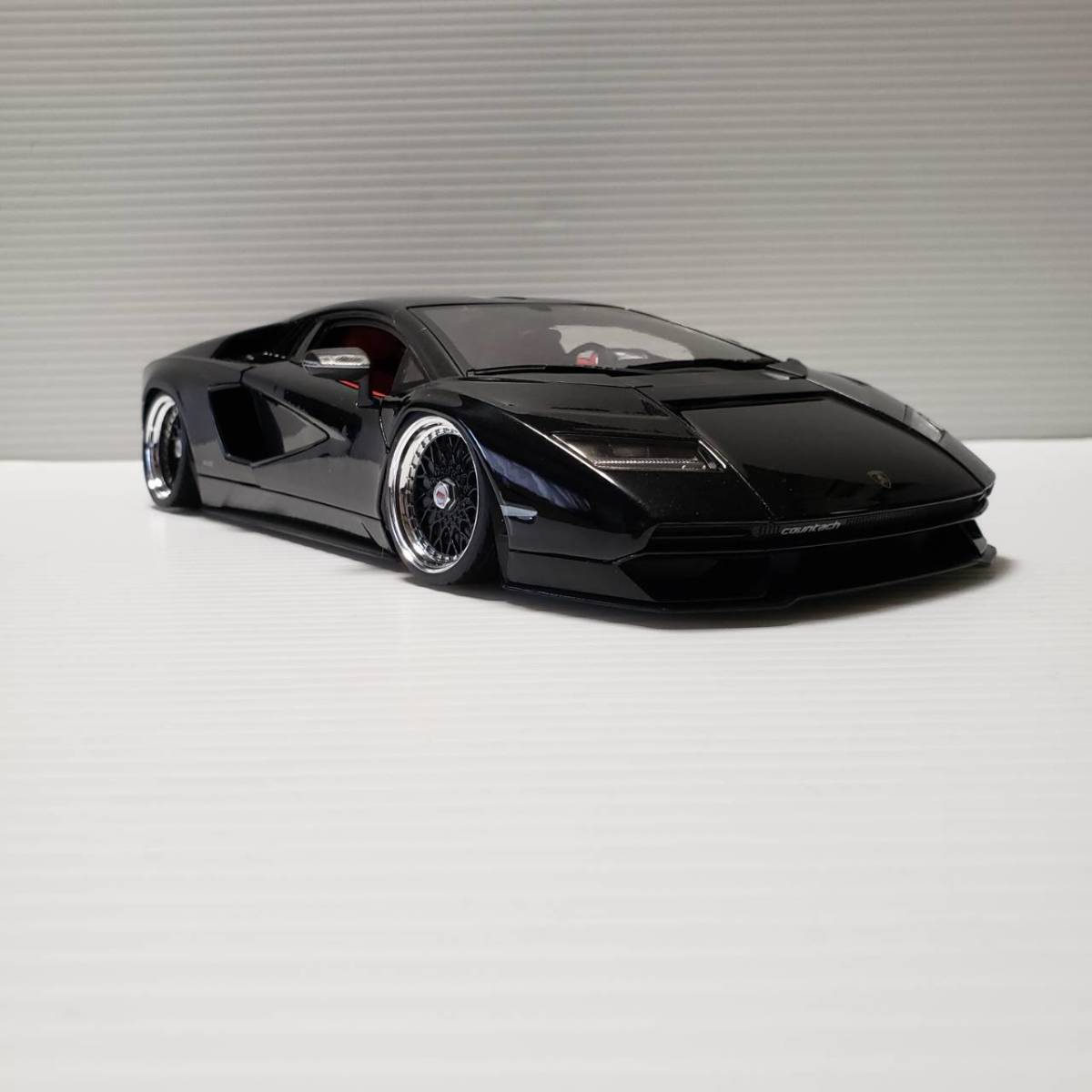 1/18 Lamborghini counter kLPI 800-4 custom 