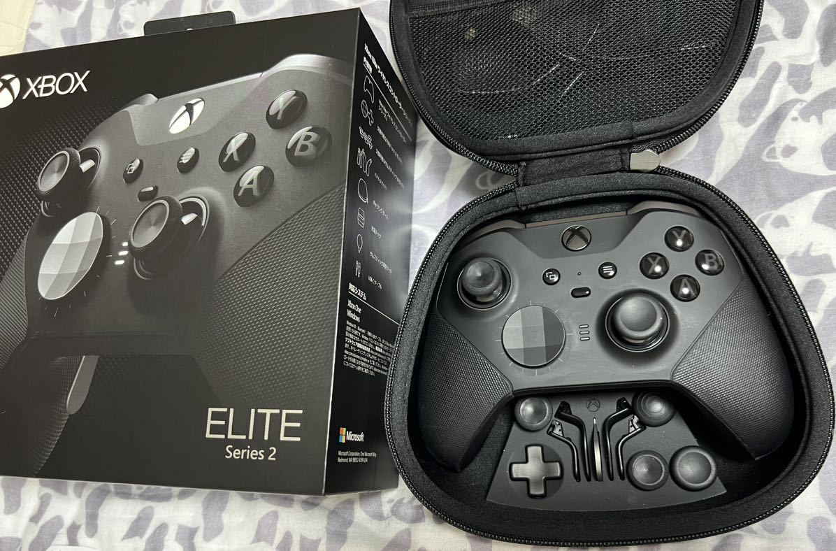 Xbox Elite ワイヤレスコントローラー series 2 中古良品。付属品揃っ