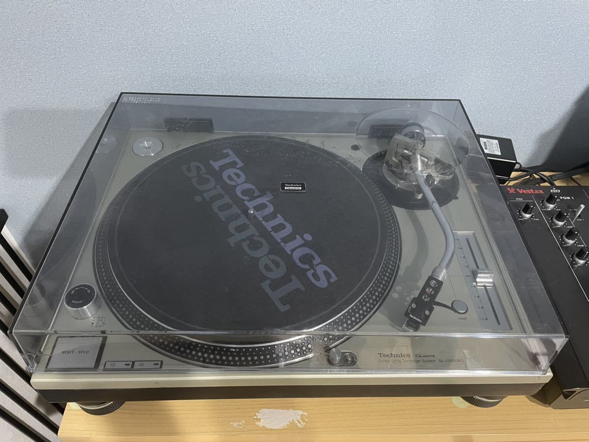 動作品】Technics テクニクス SL-1200 MK5 ターンテーブル | beltone.sg