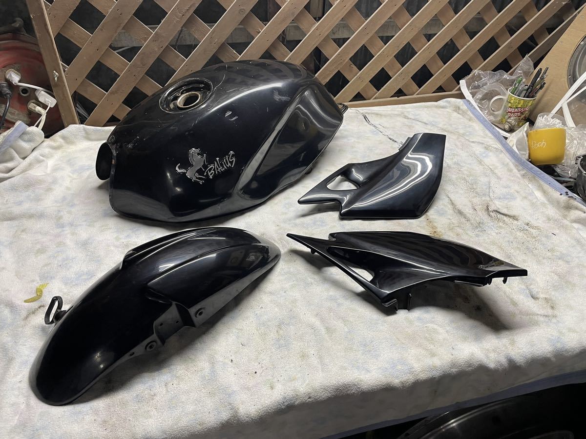 バリオス 1型 外装セット ZR250 フューエルタンク サイドカバー