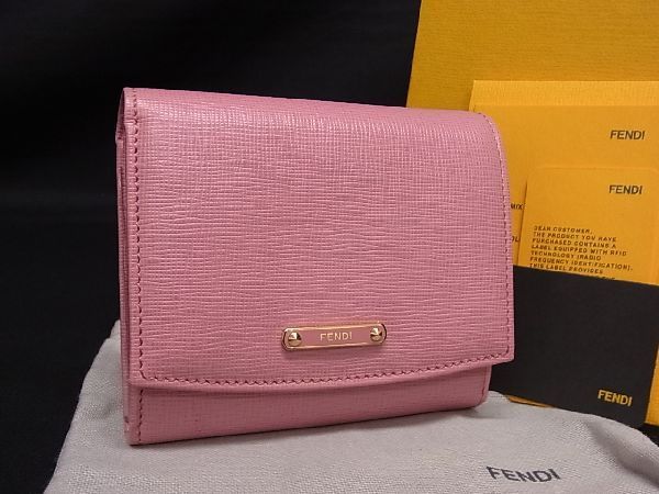 ■新品■未使用■ FENDI フェンディ レザー 二つ折り 財布 ウォレット レディース ピンク系 AP1614