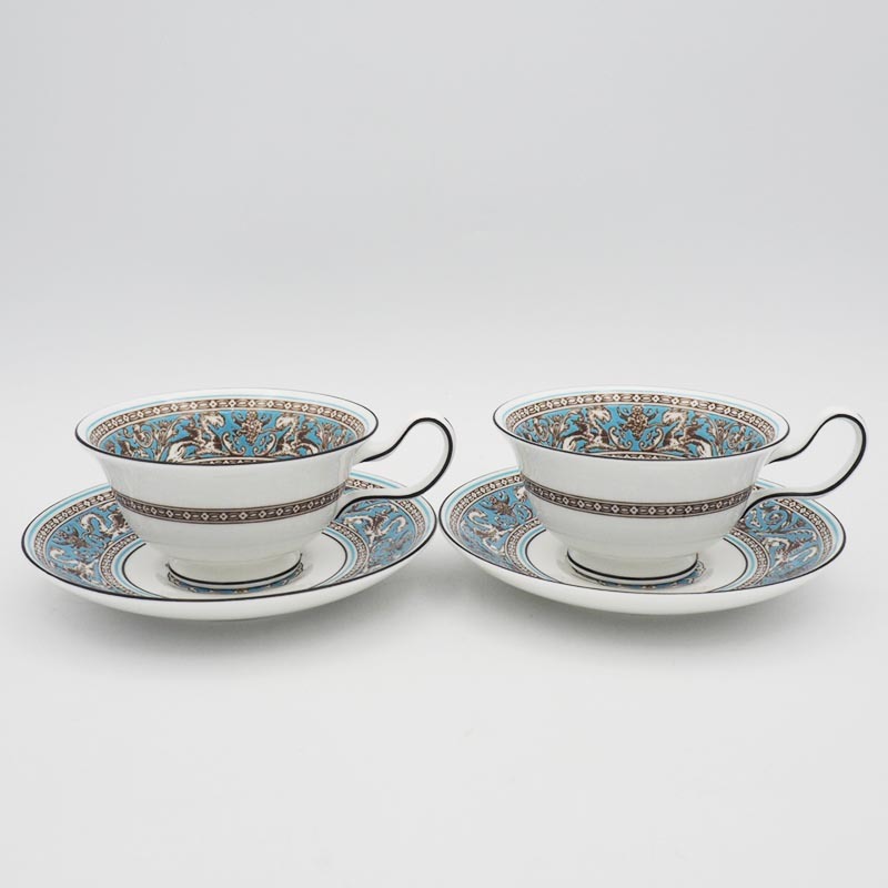 最も優遇の FLORENTINE WEDGWOOD 2客セット 黒壺 カップ＆ソーサー