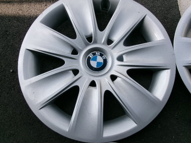【BMW】E90[純正]ホイールキャップ6枚セット♪☆16インチ[美品] タイヤ&ホイール招きモアイ像　若槻店_画像2