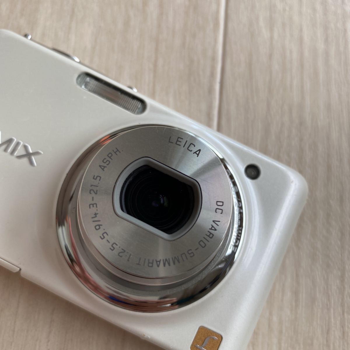 ジャンク品(タッチパネル不良) Panasonic LUMIX DMC-FX77 ジャンク品(タッチパネル不良) Panasonic LUMIX DMC-FX77