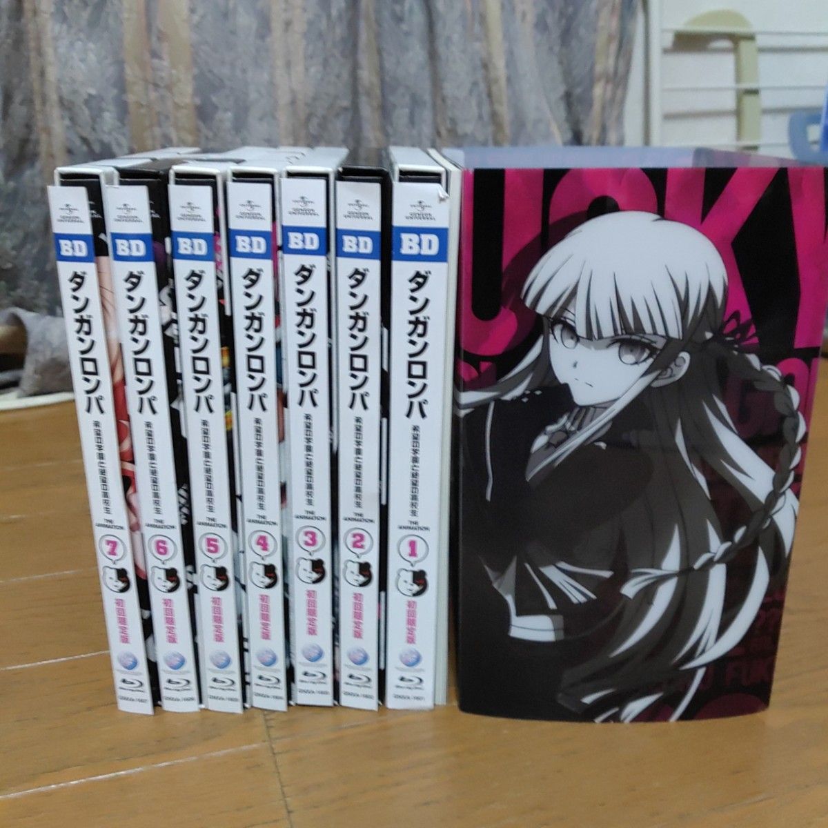 Blu-rayダンガンロンパ1巻から7巻 収納ボックス 特典 帯付きです。 Blu-rayダンガンロンパ1巻から7巻 収納ボックス 特典 帯付きです。