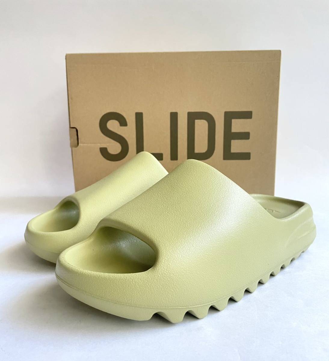 YZY SLIDE MADE BY ADIDAS YEEZY SLIDE FZ5904 RESIN アディダス