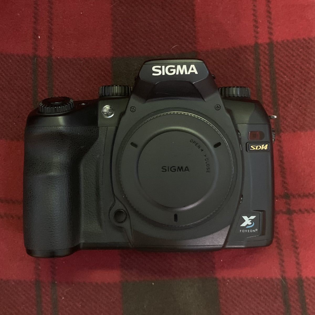 ネット買付 美品 SIGMA SD14 ＆ 70-200 F2.8 APO EX DG OS 家電、AV、カメラ カメラ、光学機器 デジタルカメラ 