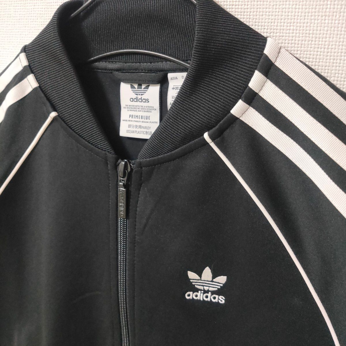 adidas あのちゃん着用 黒 スーパースター トラックトップ adidas あのちゃん着用 黒 スーパースター トラックトップ