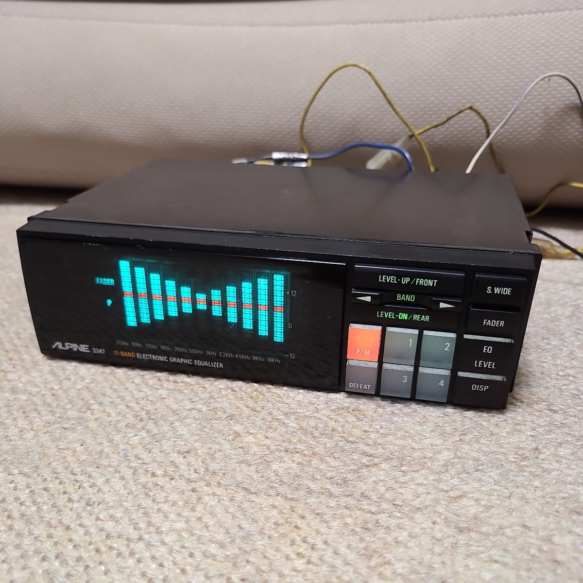 アルパイン 3347 ALPINE グラフィックイコライザー グライコ アルパイン 3347 ALPINE グラフィックイコライザー グライコ