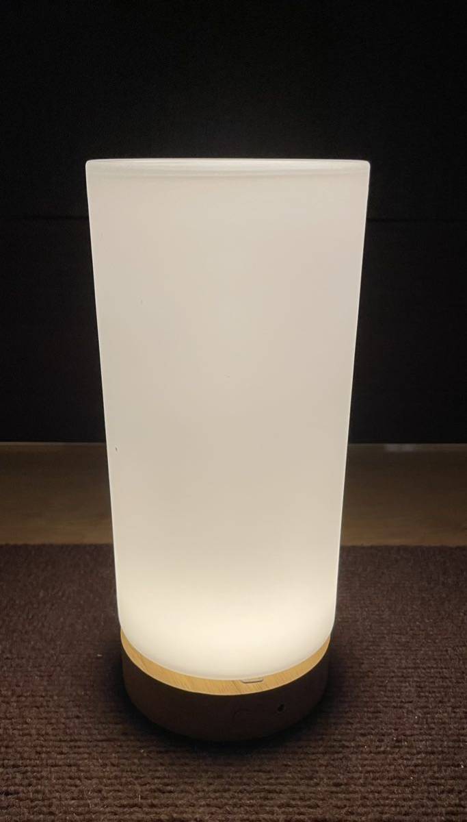 送料無料　北欧風 ガラス製　木製調光シンプルLEDランプ　間接照明ライト テーブルランプ　寝室用 ルームライト　USB充電_画像2