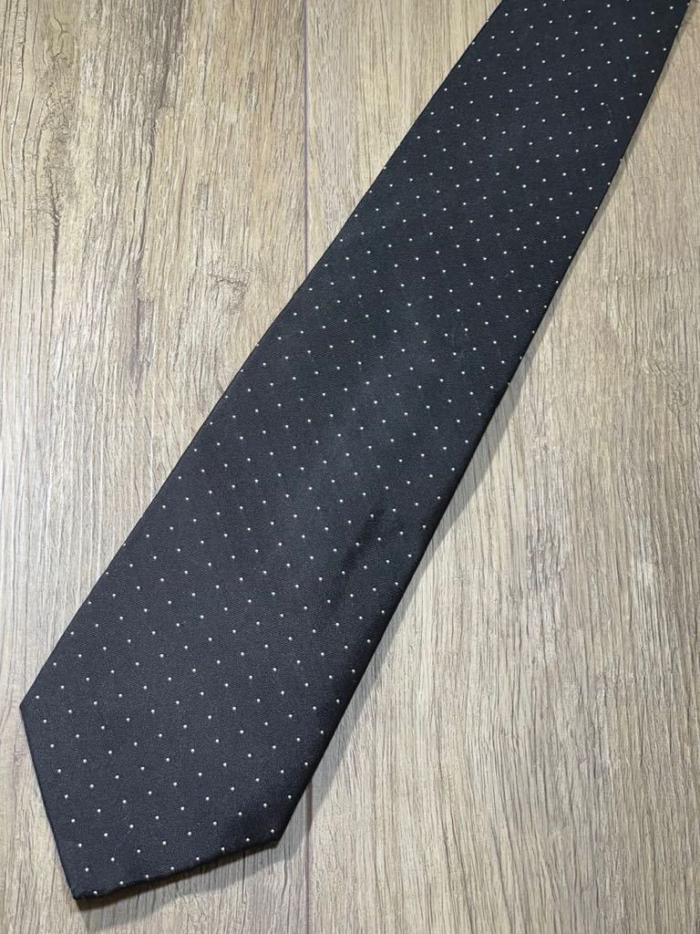  almost unused "Ralph Lauren Purple Label" Ralph Lauren purple lable dot brand necktie 307149