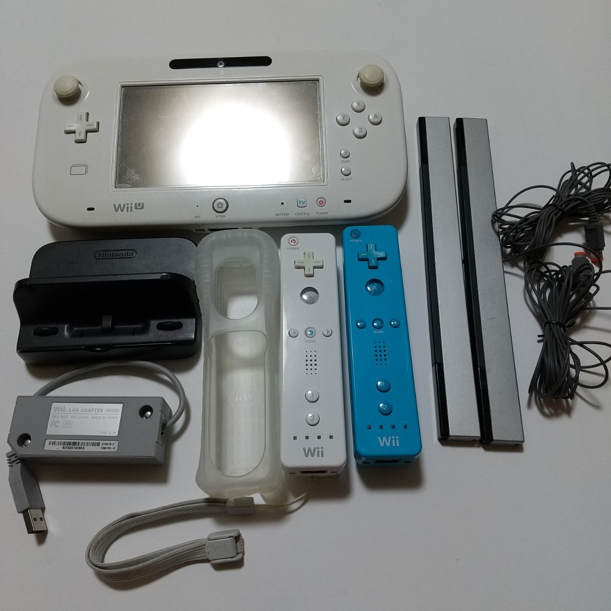 WiiU ゲームパッド タッチペン付き 充電器 wii ワイヤレスリモコン リモコンジャケット センサーバー ランアダプター ニンテンドー UP-010