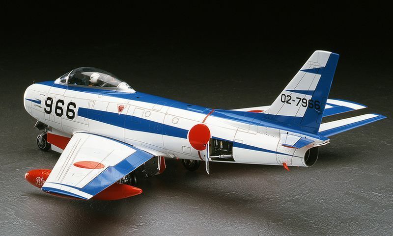 ハセガワ ★ 1/48 F-86F-40 セイバー ブルーインパルス_画像2