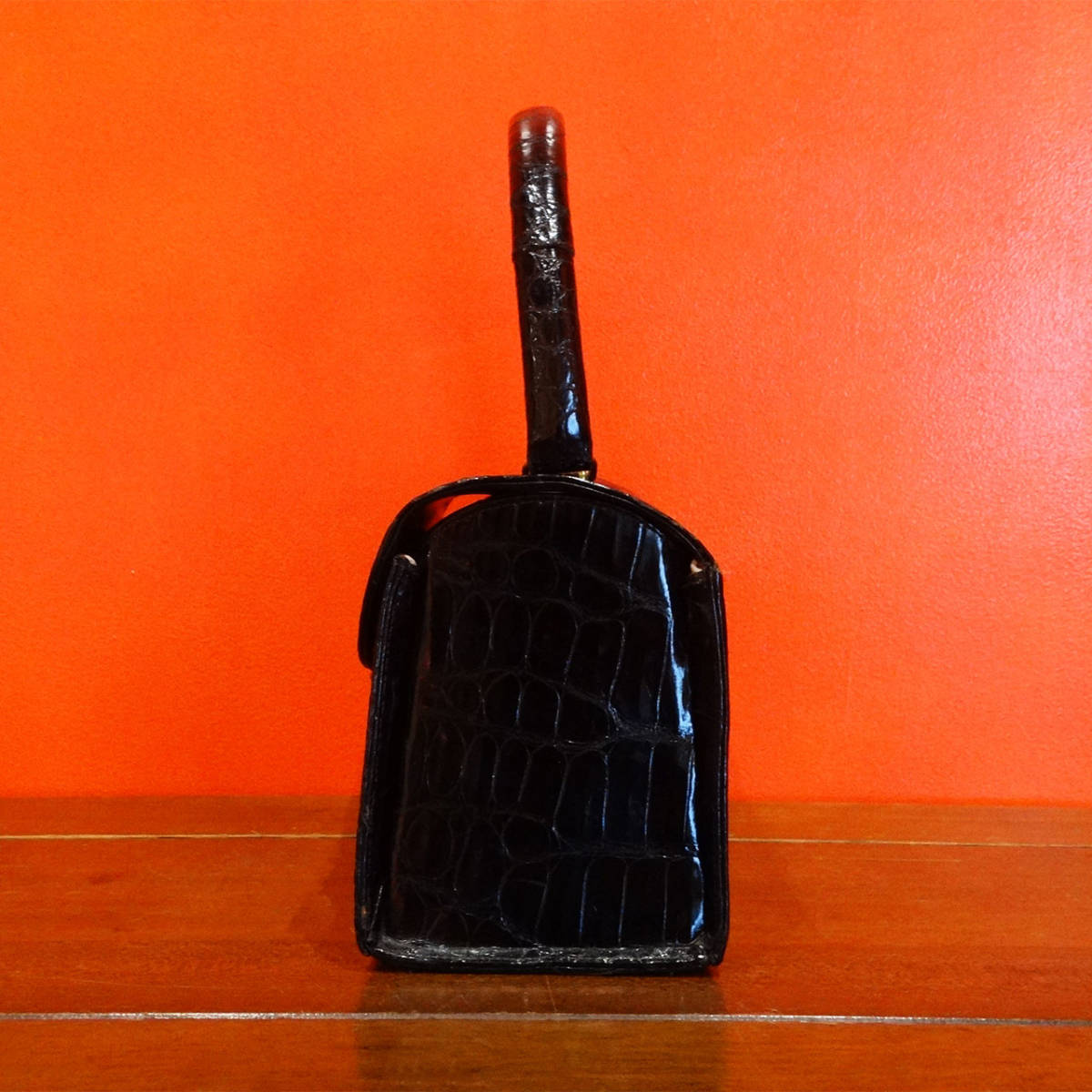 ★50s「Bellstone」Vintage black crocodile handbag_画像2