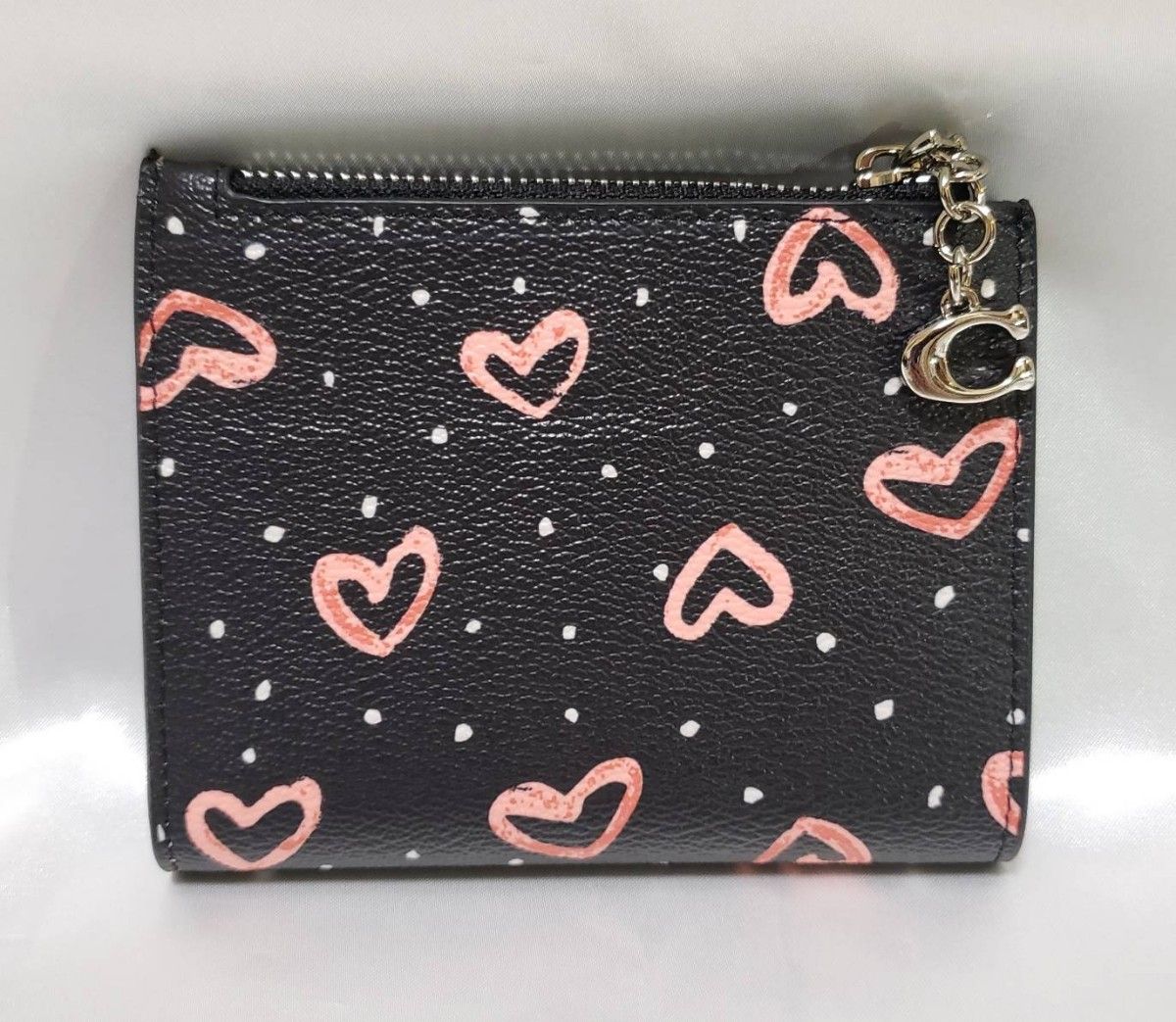 未使用 コーチ COACH クレヨン ハート プリント 二つ折り財布 未使用 コーチ COACH クレヨン ハート プリント 二つ折り財布