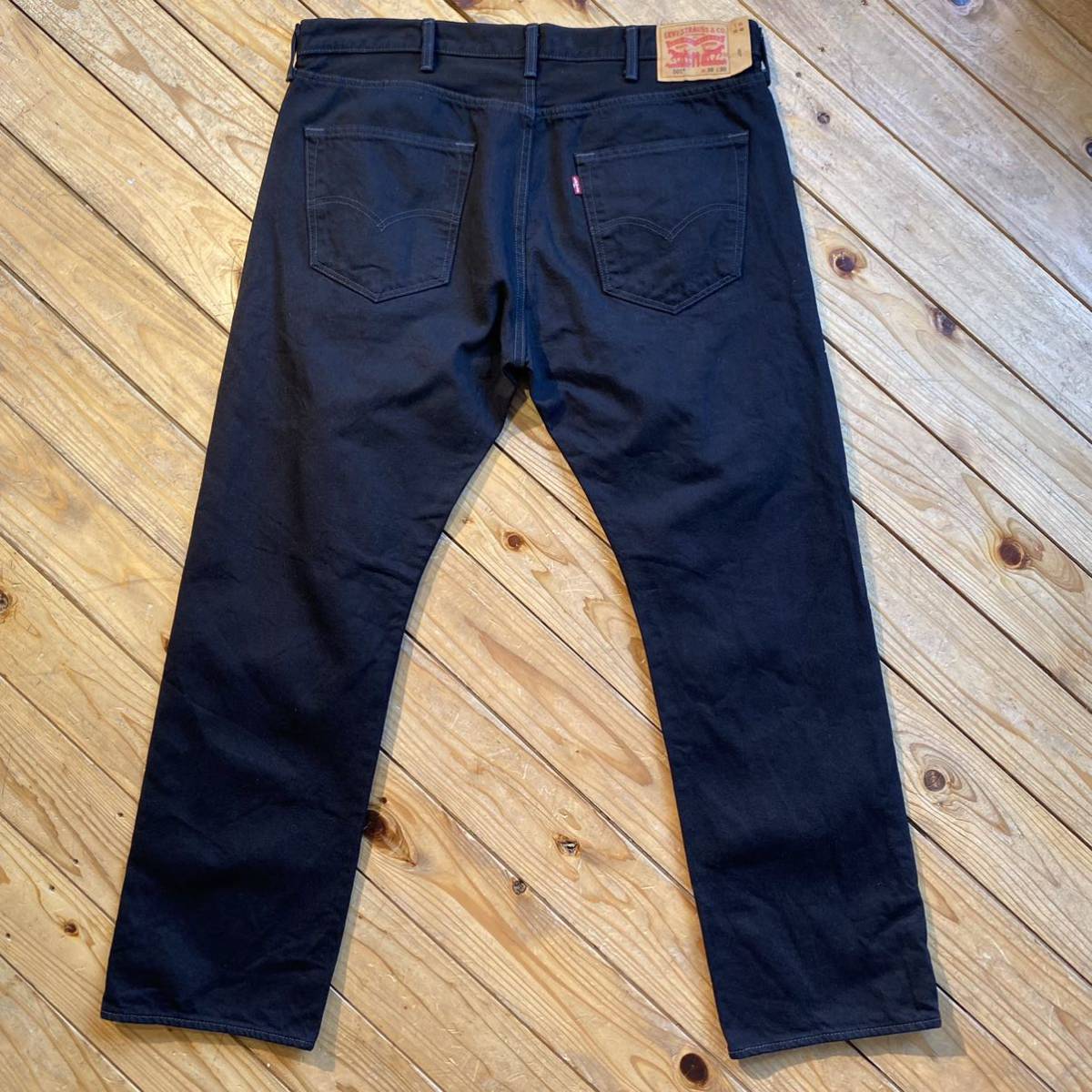 美品 USA古着 Levi's リーバイス 501 ブラックデニム メンズ W38 L30 アメカジ ストレート カジュアル 後染め ジーンズ アメリカ仕入 P1010_画像4