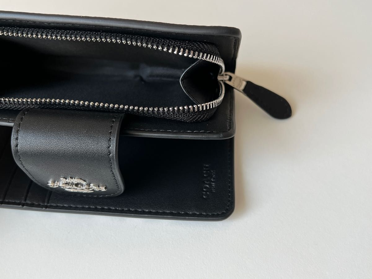 新品・未使用】COACHコーチ二つ折り財布モノトーン|Yahoo 新品・未使用】COACHコーチ二つ折り財布モノトーン|Yahoo