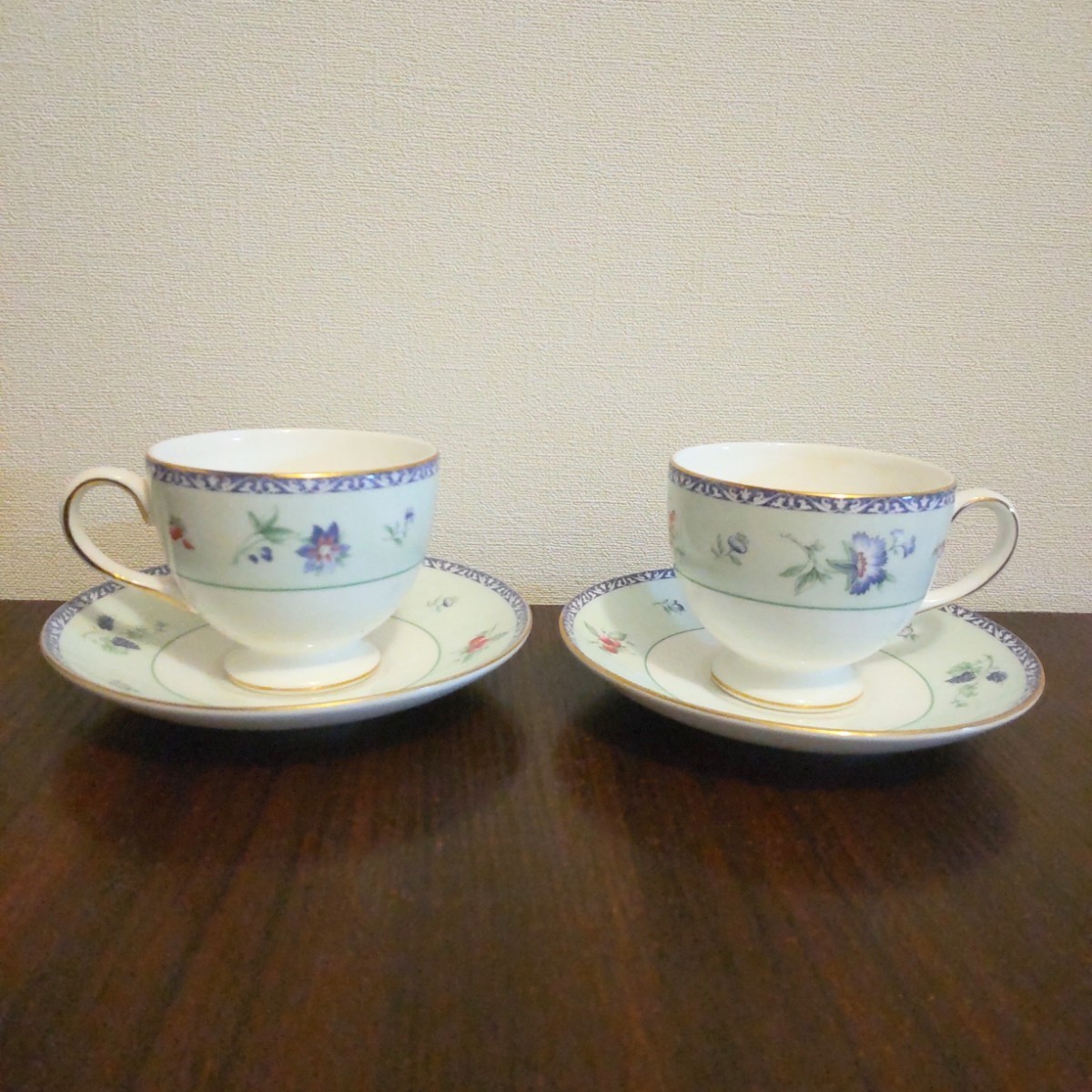 WEDGWOODウェッジウッド☆　メドウ フィールド　カップ&ソーサー　2客 美品_画像2