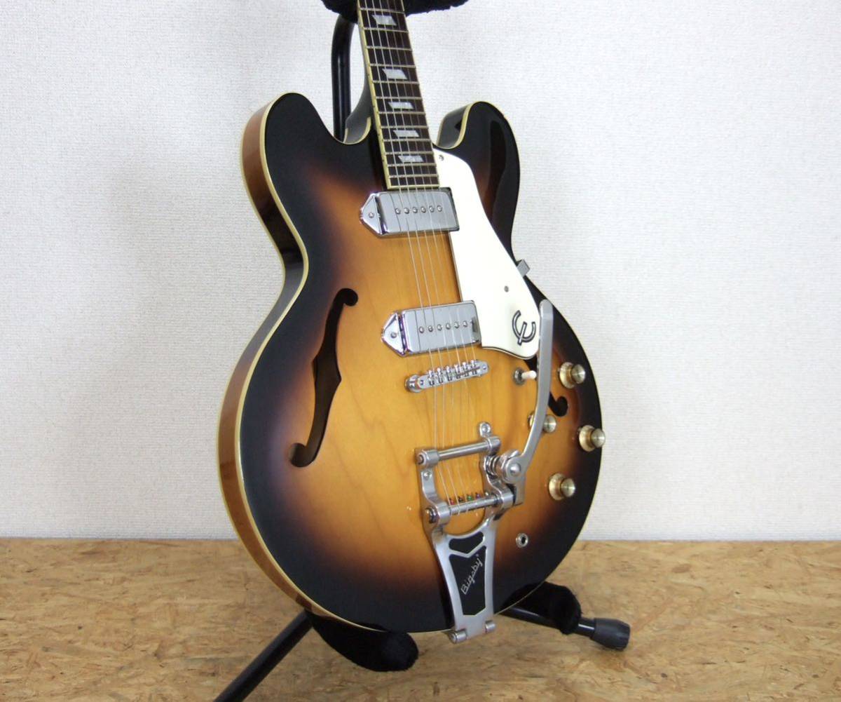 Epiphone CASINO VT ビグスビー搭載カジノ 限定品 トレモロ付 Epiphone CASINO VT ビグスビー搭載カジノ 限定品 トレモロ付
