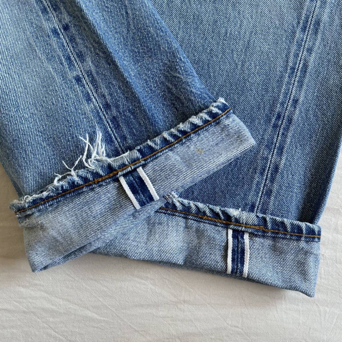 80s Levi’s 501 赤耳 W32 デニムパンツ USA製 ビンテージ リペア ダメージ リーバイス 66 70s 90s_画像3