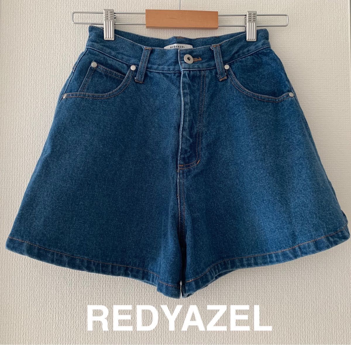 【本日限定お値下げ中です！】REDYAZEL フレアショートパンツ