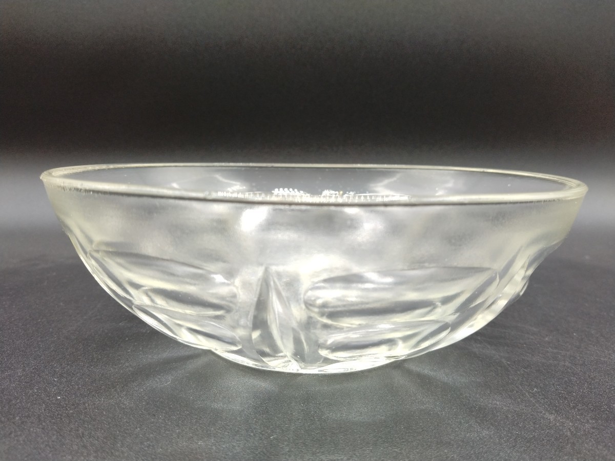 ガラス 皿 食器 16.5cm ボウル アンティーク プレスガラス 器 鉢_画像4