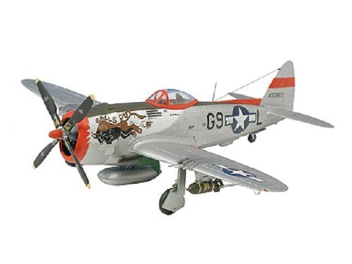 【中古】 ドイツレベル 1/72 P-47D サンダーボルト 04155 プラモデル_画像1