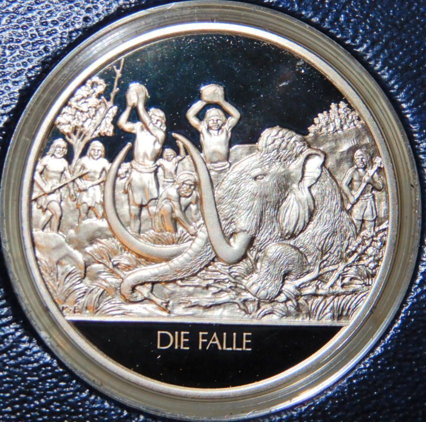 01 旧石器時代 マンモス等 大型動物 狩猟 トラップの発明 海外 造幣局 限定版 人類進化と文化の形成 1976年 純銀製 メダル シルバー コイン