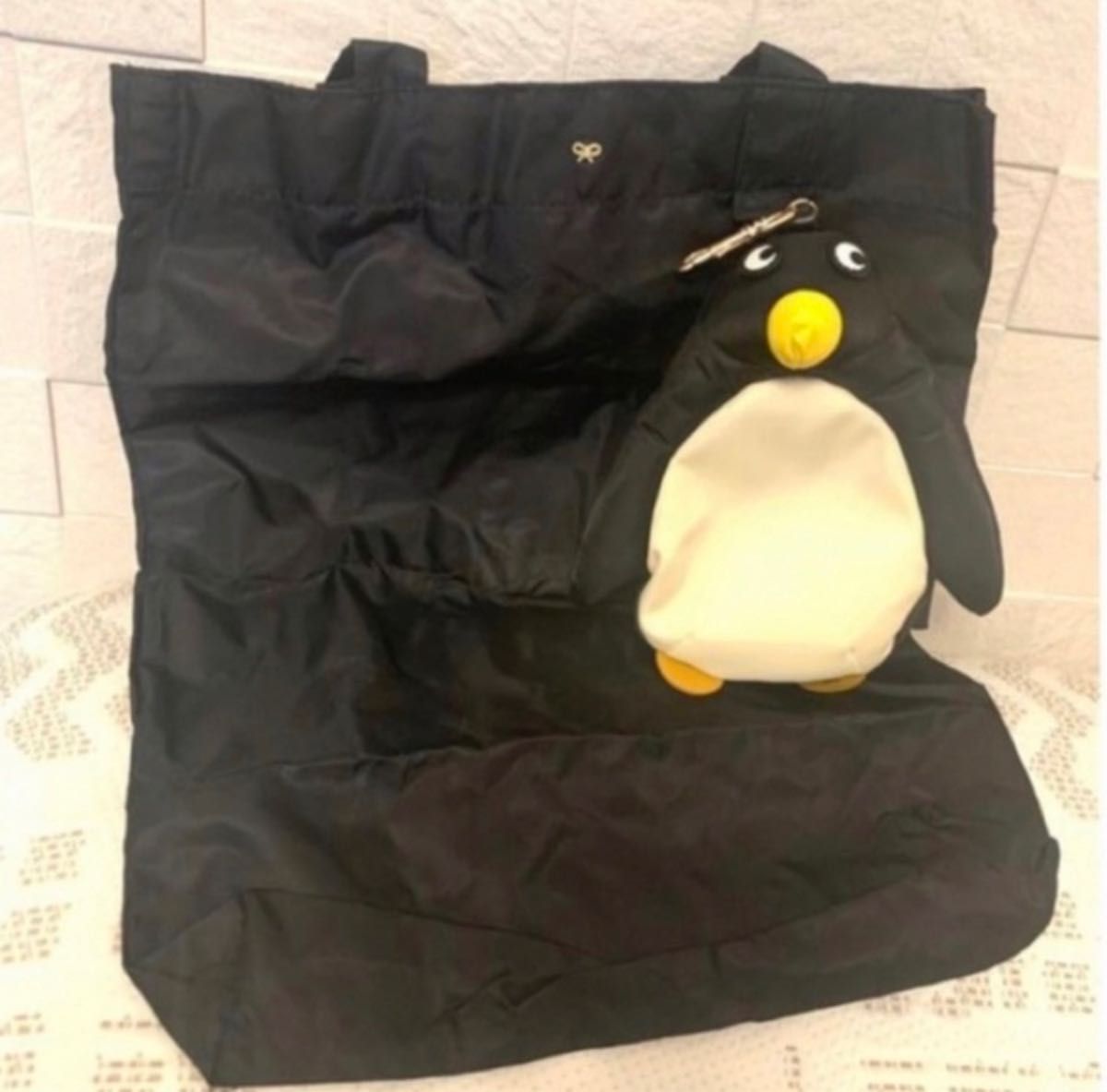未使用】アニヤハインドマーチ ペンギン チャーム エコバッグ 未使用】アニヤハインドマーチ ペンギン チャーム エコバッグ