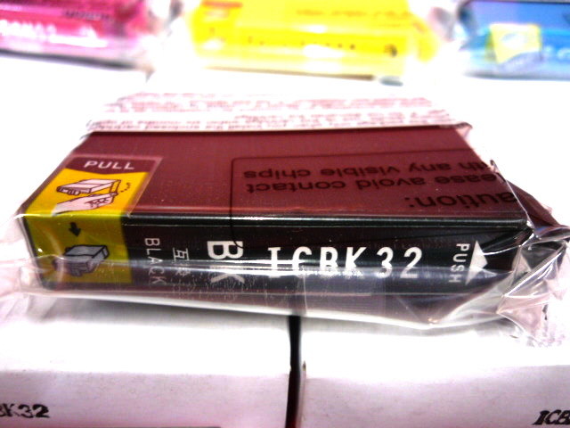 IC32 EPSON エプソン 純正互換インク ICBK32 ICC32 ICM32 ICY32 PM-A700 PM-A750 PM-D600 PM-D800 PM-A870 PM-D770 PM-G720 PM-A850 PM-G_ジャンク扱いですので、各色オマケ1個付き