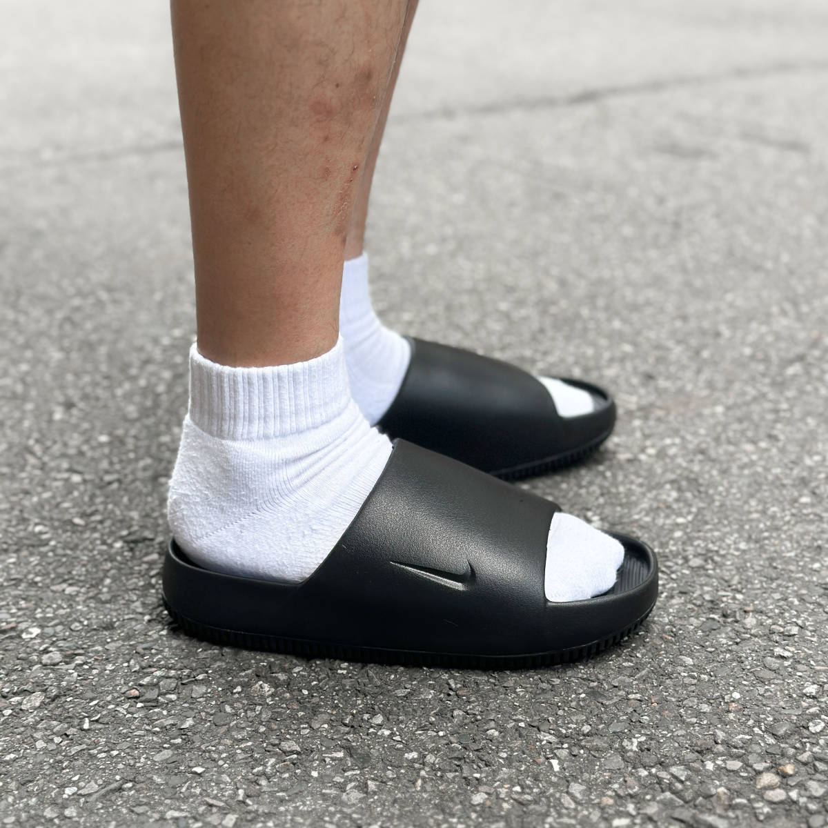 ナイキ メンズ カーム スライド サンダル Men's Nike Calm Slide Sandals black FD4116-001 US8 26CM_画像1