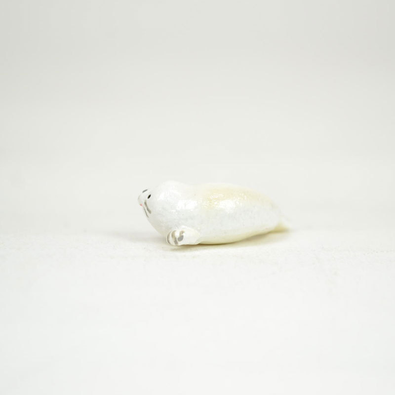  Thai knee world seal S miniature ornament oc