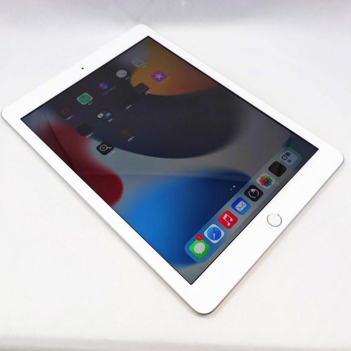 海外ブランド iPad（第6世代） Wi-Fi+Cellular 32GB A1954 9.7インチ