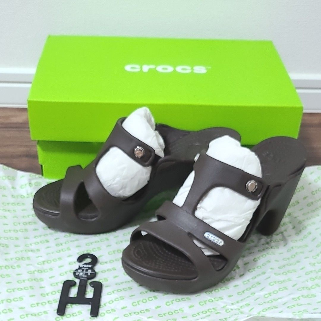 入手困難品 クロックス サイプラス ヒールサンダル W7 ブラウン 入手困難品 クロックス サイプラス ヒールサンダル W7 ブラウン