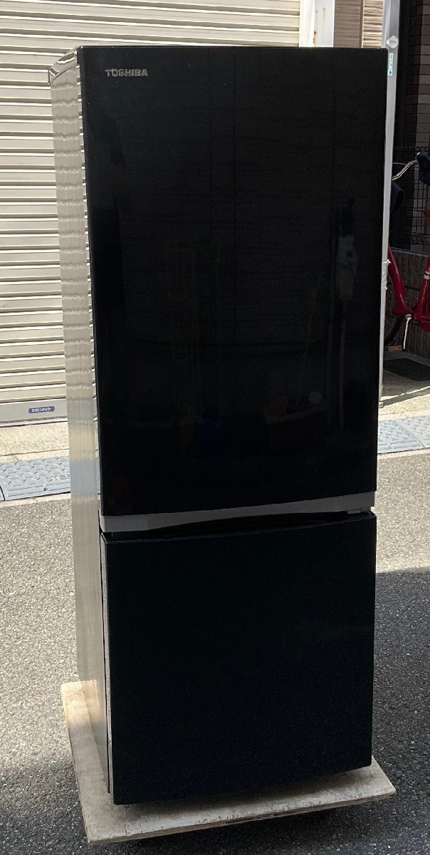【RKGRE-110】特価!東芝/153L 2ドア冷凍冷蔵庫/GR-P15BS(K)/中古品/2018年製/当社より近隣無料配達!