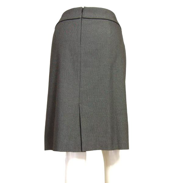 beautiful goods / Indivi INDIVI trapezoid skirt tight skirt large size inscription 44 number 15 number corresponding gray lady's spring autumn bottoms single goods knees height 
