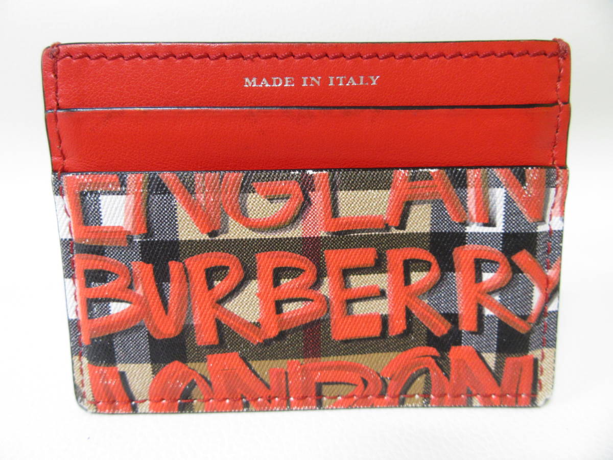 T8220☆【SALE】バーバリー BURBERRY グラフィティ カードケース / IC定期入れ レッド MADE IN ITALY 中古品 送料無料_画像1