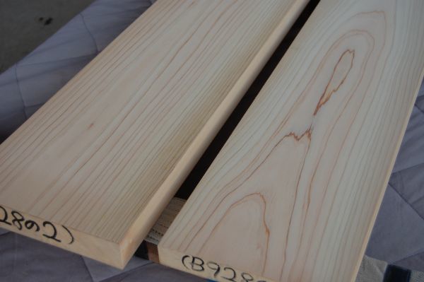 桧（岐阜産） ヒノキ 2本で6600円 角材 材木 木材 新品 9年乾燥