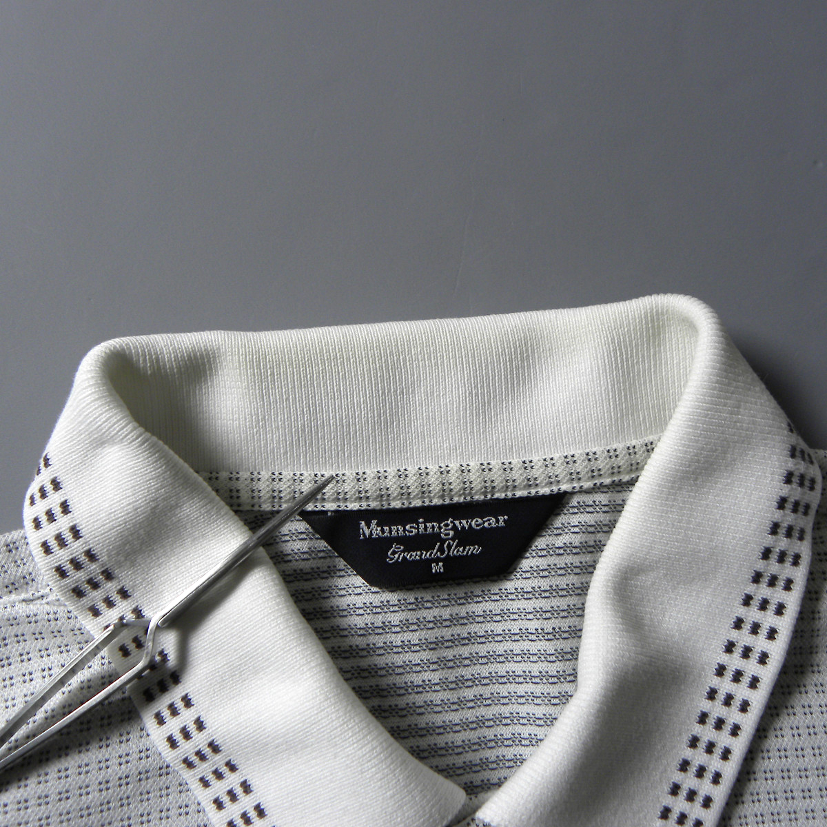 マンシングウェア Munsingwear GrandSlam ワンポイントロゴ刺繍 総柄半袖ポロシャツ 胸ポケット付 ゴルフウェア M ホワイト m0705-3の画像5