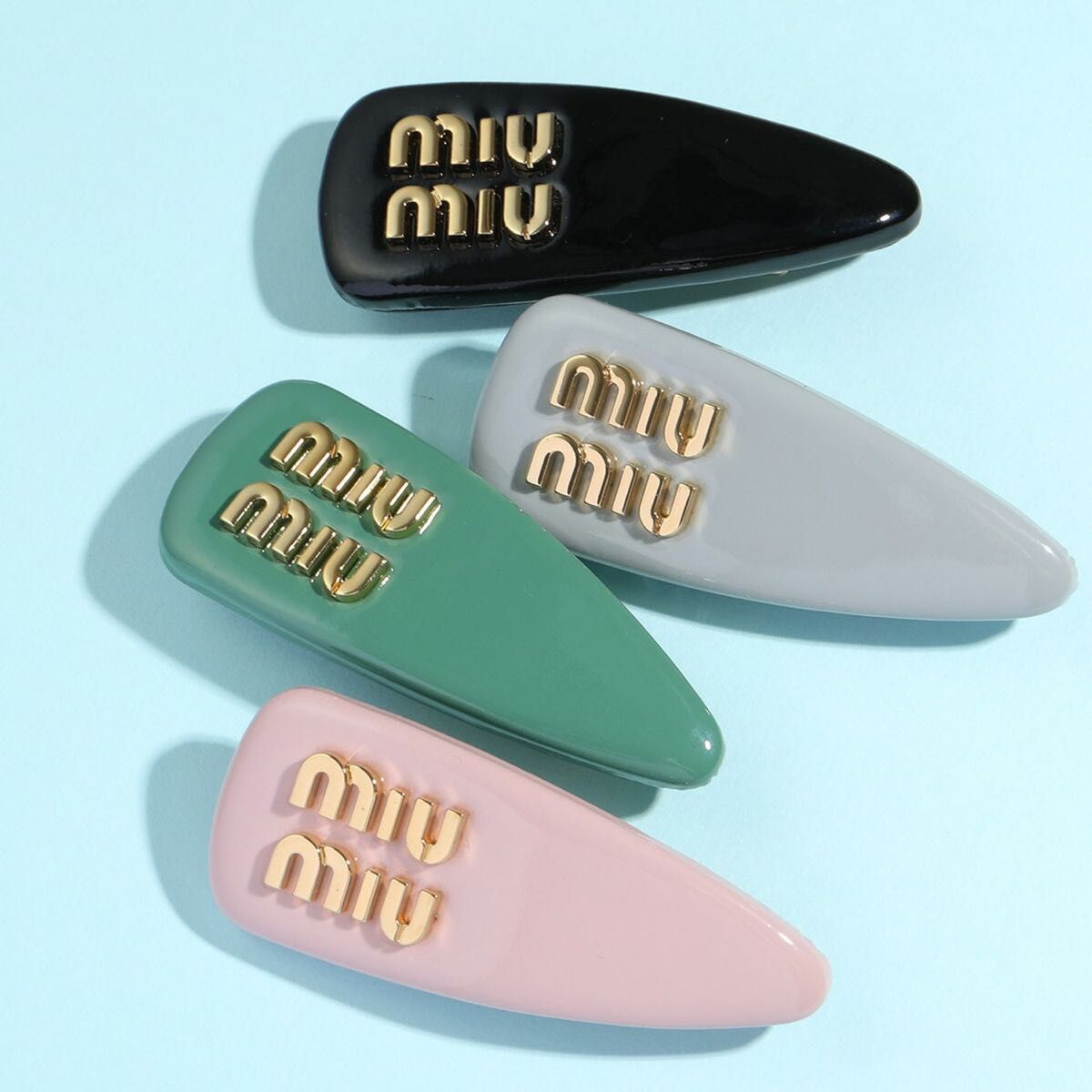 miumiu ヘアクリップ ヘアピン バレッタ ノベルティ ブルー miumiu ヘアクリップ ヘアピン バレッタ ノベルティ ブルー