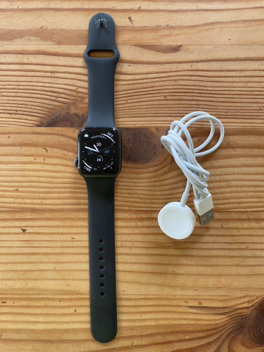 Apple Watch Series 4 (GPSモデル) 40mmスペースグレイ Apple Watch Series 4 (GPSモデル) 40mmスペースグレイ