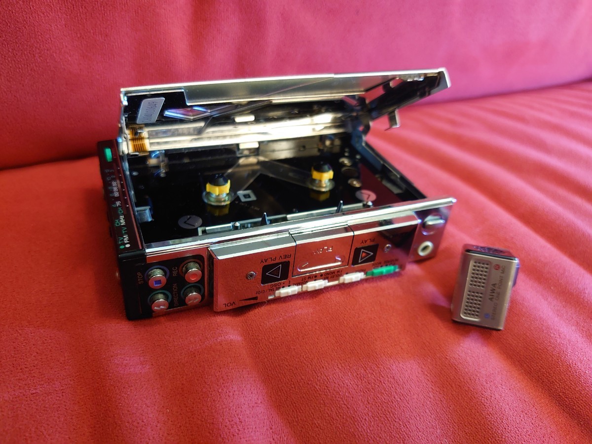 AIWA】HS-J9 Cassette Boy vintage PORTABLE RADIO CASSETTE RECORDER