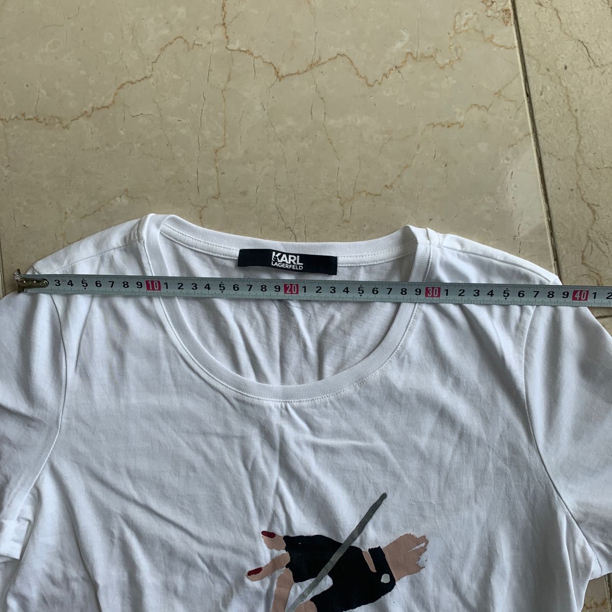 KARL LAGERFELDカール・ラガーフェルド　Tシャツ size s