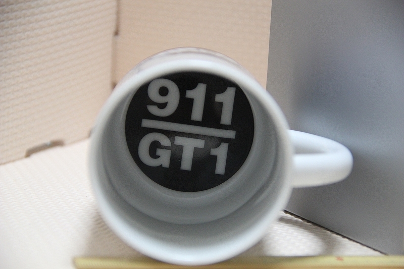 陶器製 ポルシェ 911 GT1 マグカップ シリアルナンバー 入り 未使用 検索 PORSCHE ９１１ ＧＴ１ 自動車 マグ コップ グッズ_画像6