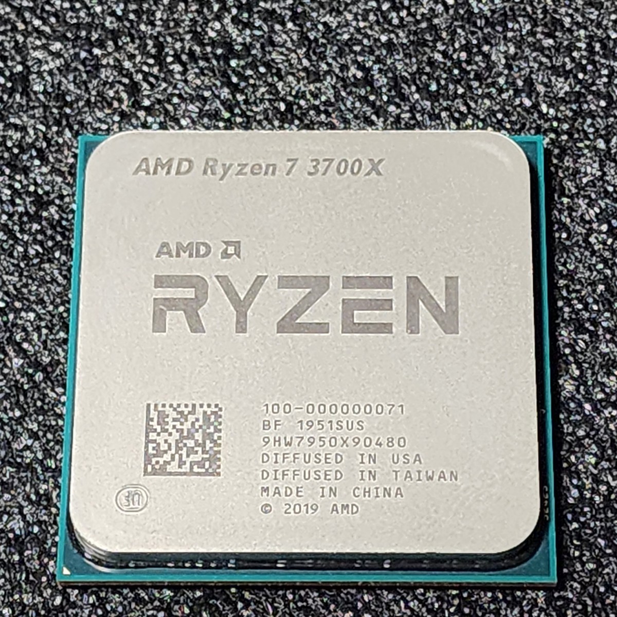 CPU AMD RYZEN7 3700X 3.6GHz 8コア16スレッド Socket AM4 PCパーツ